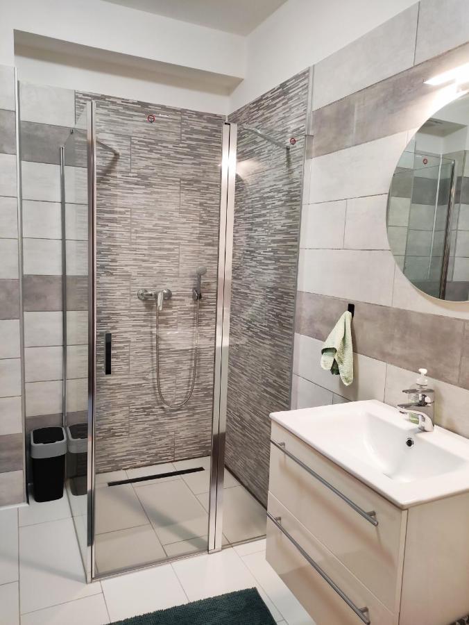 Petit Paul Apartman Кестхей Экстерьер фото